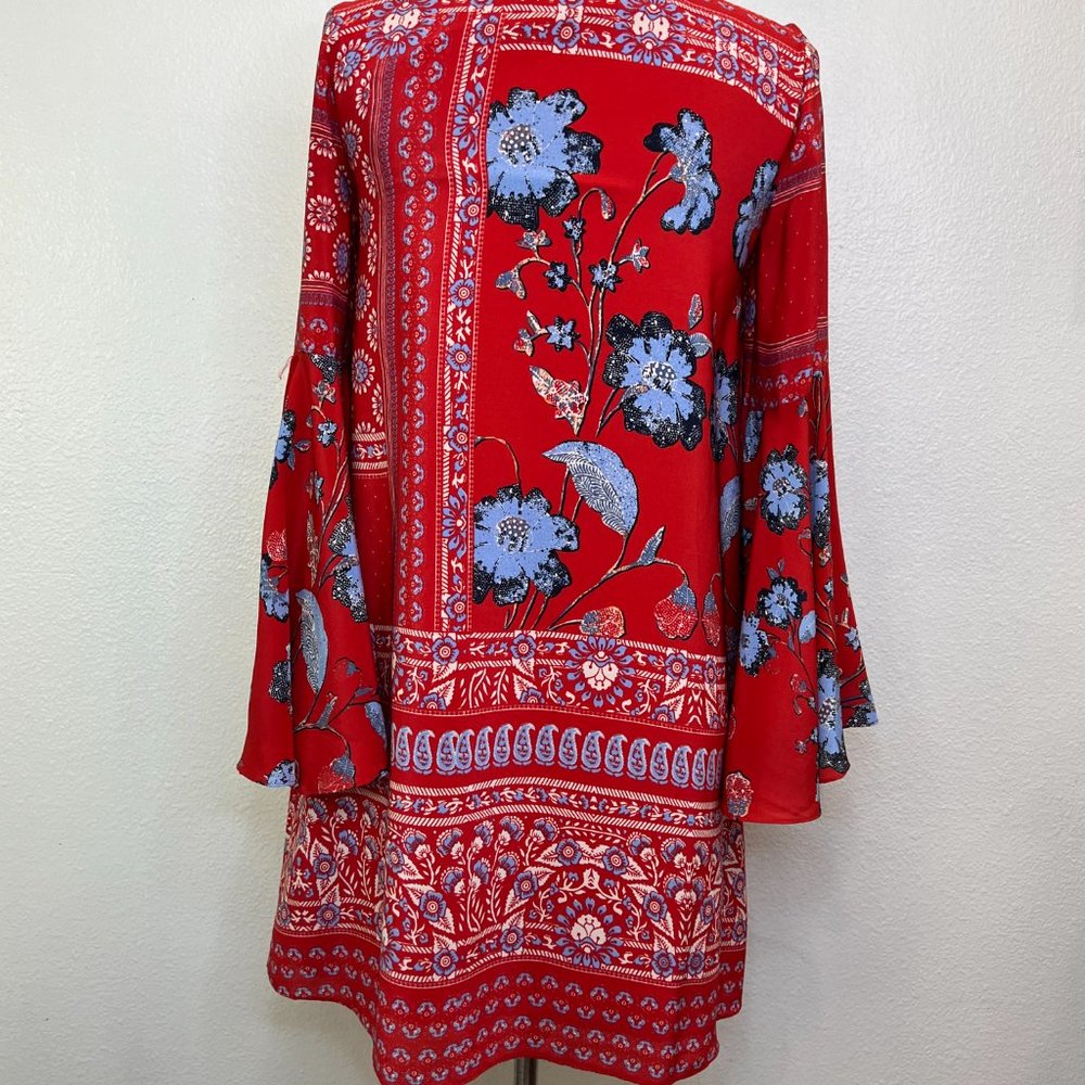 ANTHROPOLOGIE Vanessa Virginia Isabelle Red Silk Floral Bell Sleeves Size 2 - Picture 3 of 9